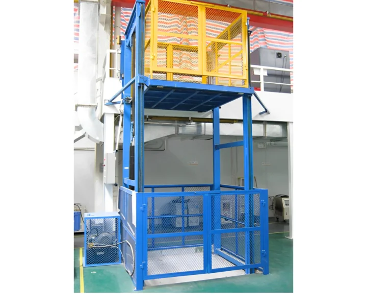 Thang tải hàng HK350Kg