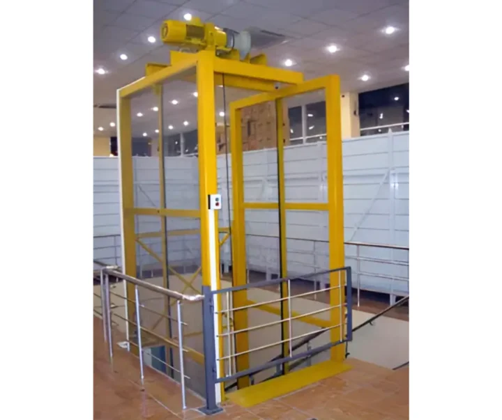 Thang tời hàng 200kg 4 tầng